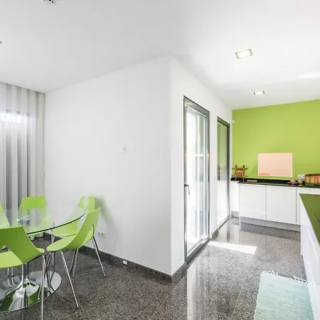 Villa Monchique ヴィラ *