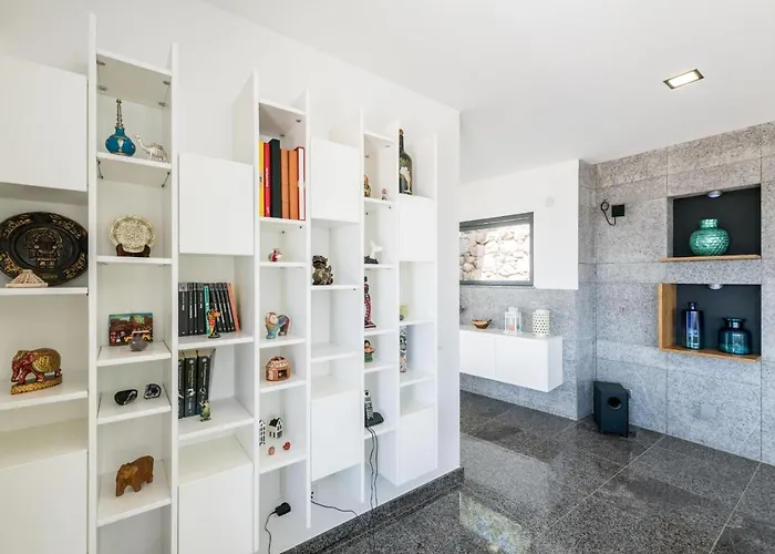 Villa Monchique 빌라 몬시크