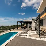 Villa Monchique ヴィラ モンシケ