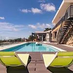 Villa Monchique モンシケ