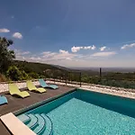 Villa Monchique ヴィラ *