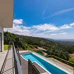 Villa Monchique *