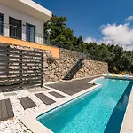 Villa Monchique モンシケ