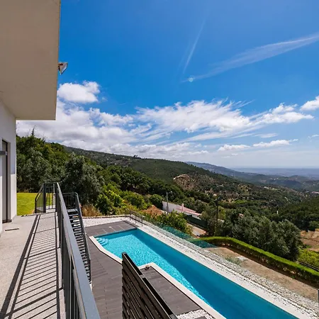 Villa Monchique *